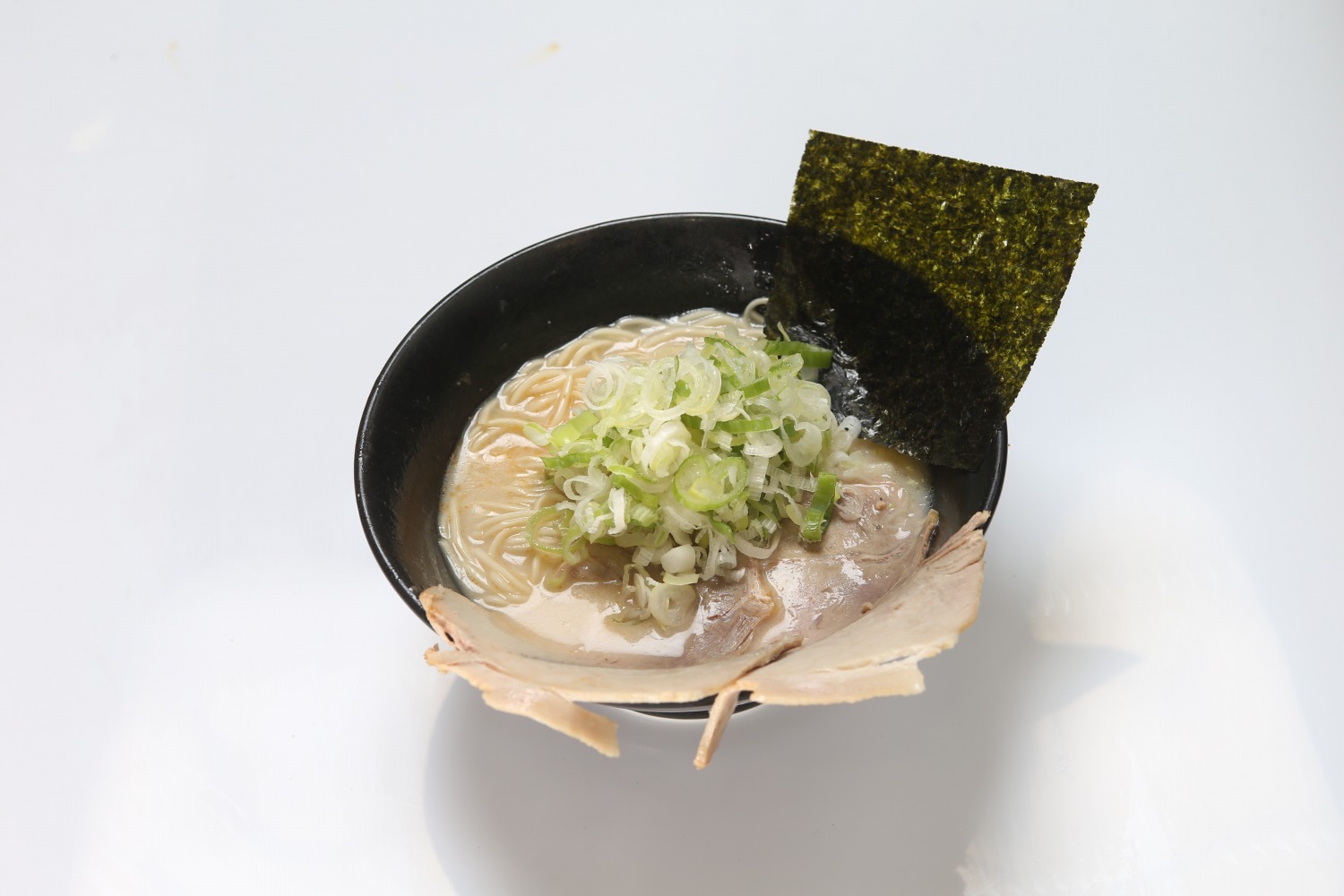 濃厚とんこつらーめん　ネギ増し