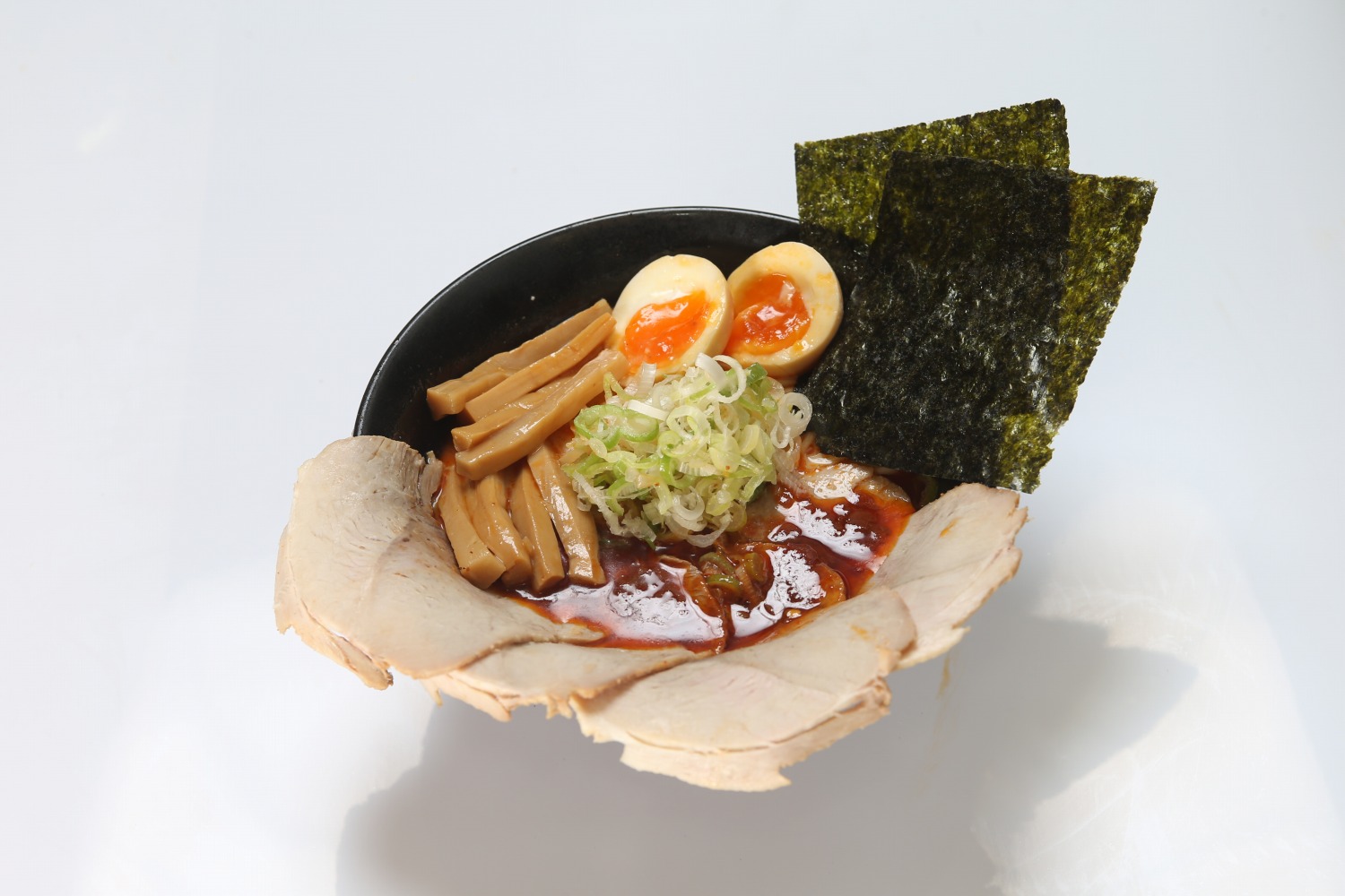 赤とんこつらーめん　豪華盛り