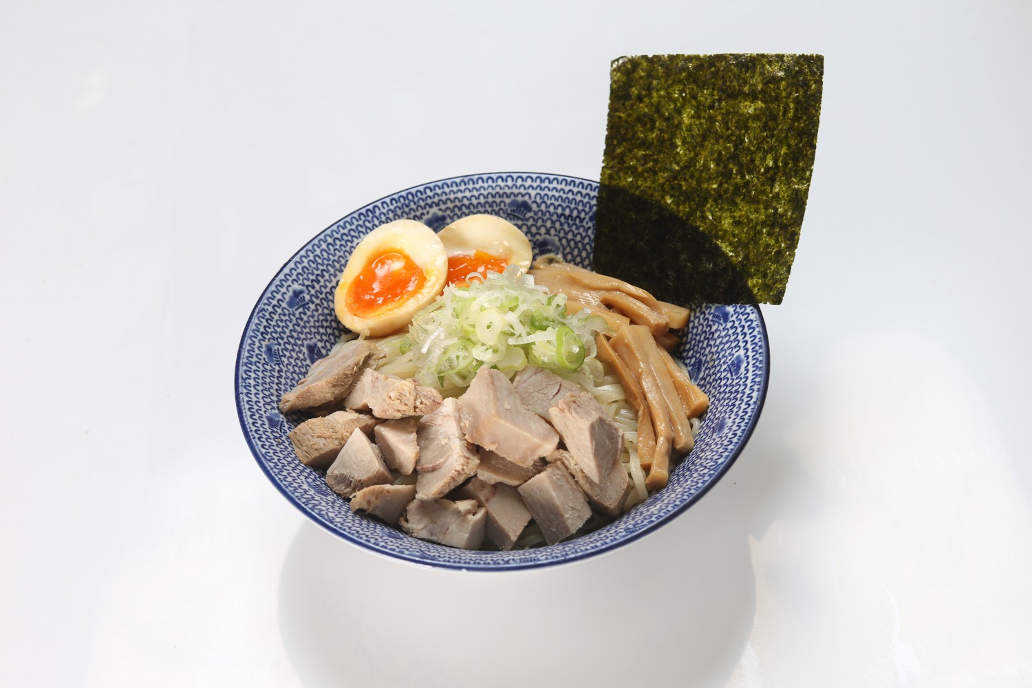 濃厚豚骨つけ麺豪華盛り
